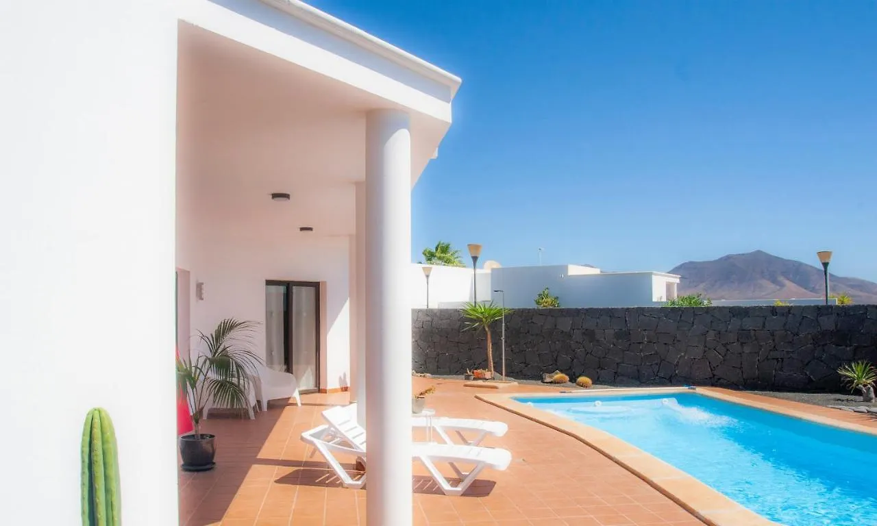 El Jardin De Juanita - Rooms Playa Blanca  Playa Blanca (Lanzarote)
