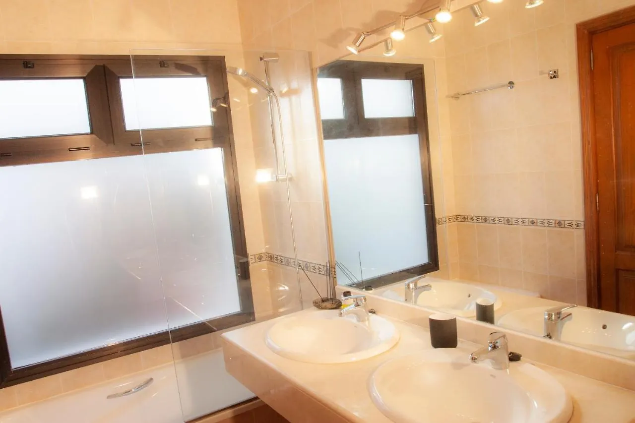El Jardin De Juanita - Rooms Playa Blanca  Guest house
